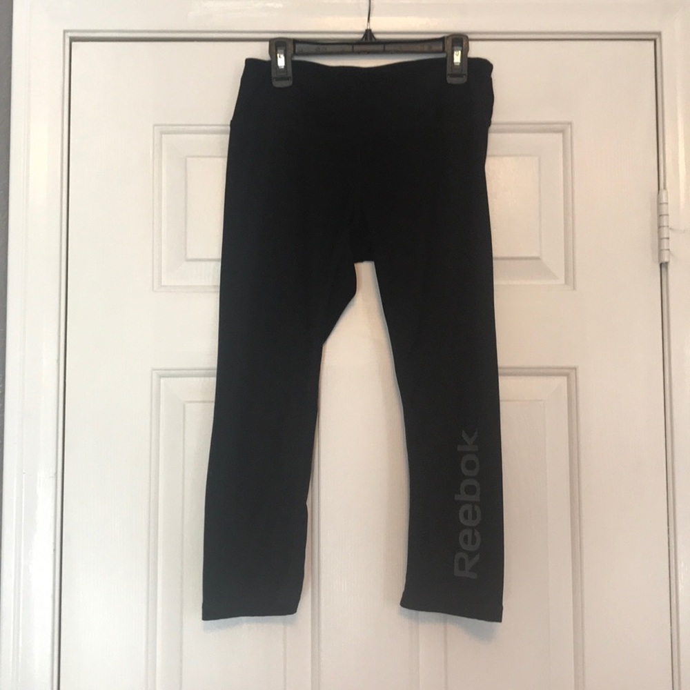Reebok Crop Leggings Small Black.